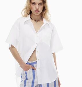 Aritzia Wilfred oversized Short-sleeve, button-up blouse white medium